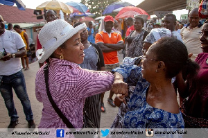 Dr Zanetor spoke to market women at Adabraka to avoid handshakes.