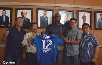 Carlton Cole with the Jersey