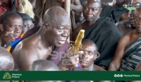 Otumfuo Osei Tutu II addressing a sitting of the Asanteman Traditional Council on December 11, 2023