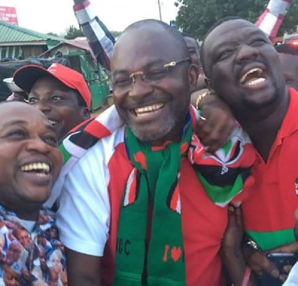 Hon. Agyepong poses for the cameras with NDC supporters at Ningo-Prampram