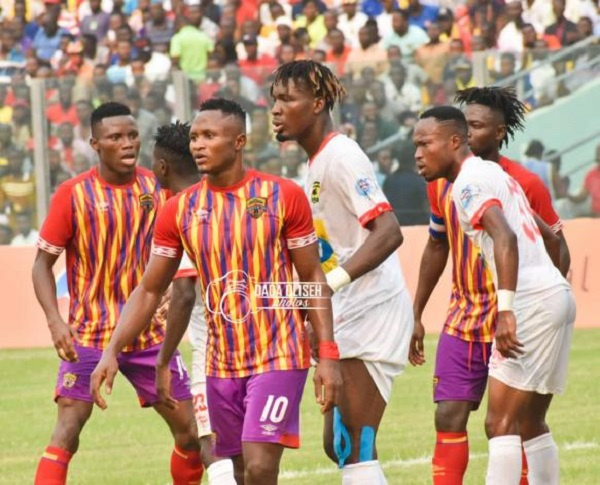 Hearts of Oak and Asante Kotoko players