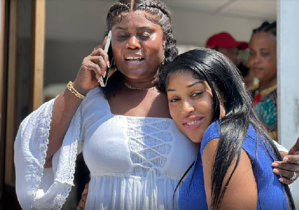 Ghanaian singer, Fantana and her mother, Dorcas Affo-Toffey