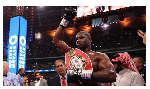 World champion Dubois extended his record to 22 pro wins, with 21 stoppages and two defeats