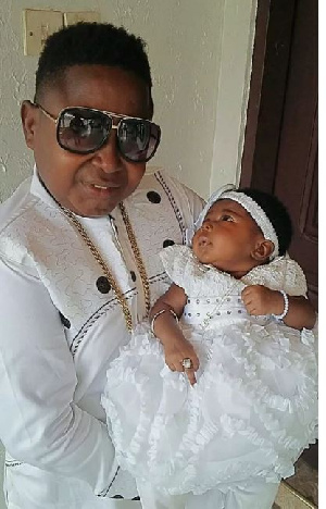 Wayoosi with his daughter