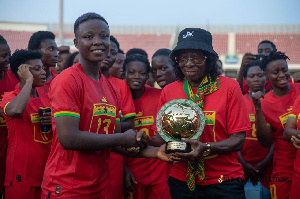 Evelyn Badu (left)