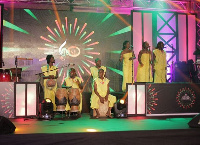 Wulomei performing at VGMA 2017