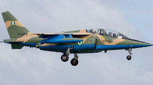 Di fighter jet bin dey return from one successful operation on Kaduna, Zamfara border