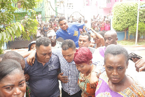 Obinim Mobbed