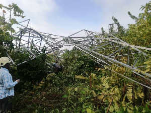 A photo of the fallen communication mast