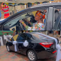 LilWin gifts his mother a car