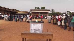 Voters in a queue