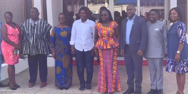 UG VC Professor Nana Aba Appiah Amfo (fourth from right) in a group photo with some  staff members