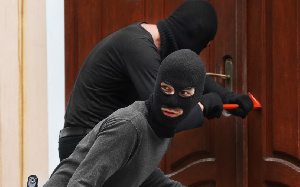 2 Armed Masked Robbers File.png