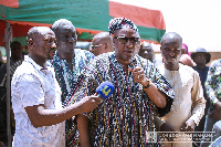 Ex-President Mahama speaking to the chiefs of Sunyani Zongo