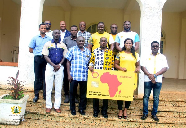 Some Shell retailers together with the Hon. Ashanti Regional Minister (middle)