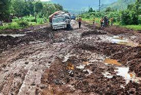 4kilometers road from Sremanu to Wuxor has two kilometers made up of potholes