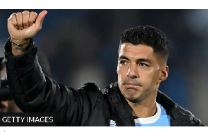 Luis Suarez did a lap of honour to acknowledge the crowd after the game