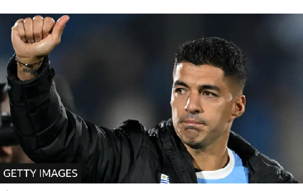 Luis Suarez did a lap of honour to acknowledge the crowd after the game