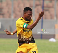 Asante Kotoko midfielder Latif Anabila