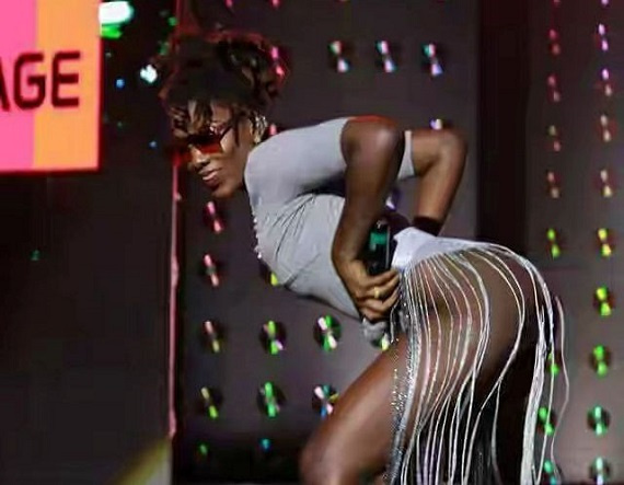 Ebony performed at 4Syte Music Video Awards 2017