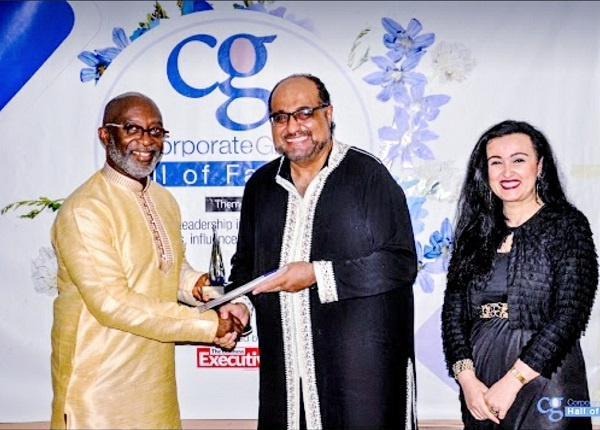 Talal Fattal receiving his Induction Award from Yofi Grant at the 2019 edition