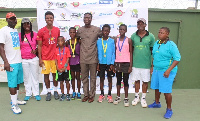 The medalists in a memorable group picture with the organizers