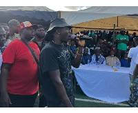 Music icon Stonebwoy showed up at the Youth Peaceful Elections Unity Soccer Gala