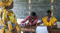 Elections de underway for Benin den Chad