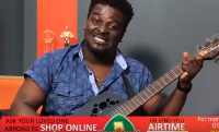 Zylofon signee, Kumi Guitar