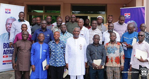 Boakye Agyarko (middle in front row) with the NPP Eastern Region constituency chairmen