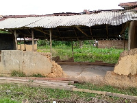 The dilapidated Kwasikrom school block