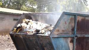 The refuse dump site is fast crawling into their compounds and posing health risks