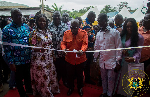 President Nana Addo Dankwa Akufo-Addo cutting the tape