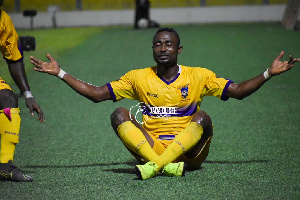 Prince Opoku Agyemang celebrating his first goal (credit Dada Oliseh Photos)