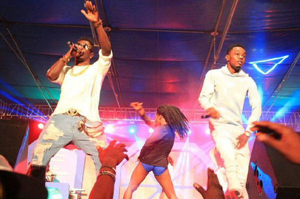 Shatta Wale on stage at 2015 Tigo Unplugged in Kumasi