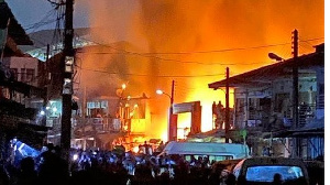 Di fire start for Kairo market for Oshodi in Lagos state on Thursday night