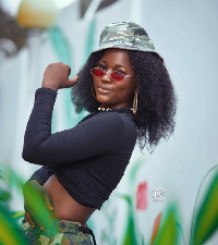 Ghanaian songstress, Queen Mayoka