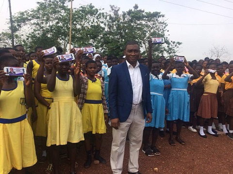 Member of Parliament for Tarkwa-Nsuaem Constituency, George Mireku Duker with some BECE candidates