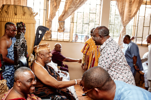 Alan Kyerematen shakes the hands of the Ga Mantse, Nii Tackie Teiko Tsuru II