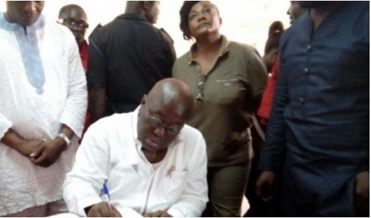 Nana Addo Dankwa Akufo-Addo NPP flag bearer signs book of condolence