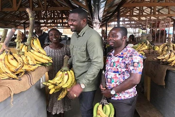 John Dumelo