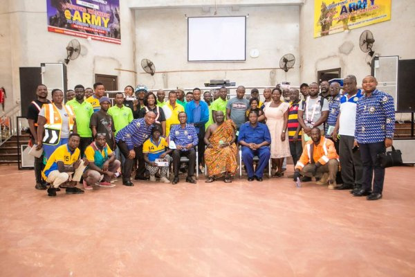 SSO executives with the trained motorbike and tricycle riders