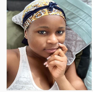 Berla Mundi No Makeup