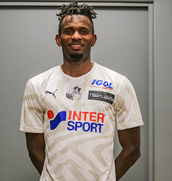 Amiens SC midfielder Emmanuel Lomotey