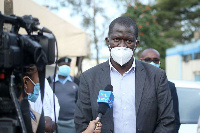 Chief Government Pathologist Johansen Oduor addresses the media at the Kenyatta National Hospital mo