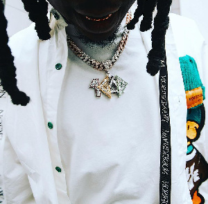 Stonebwoy's ¢560,000 diamond chain