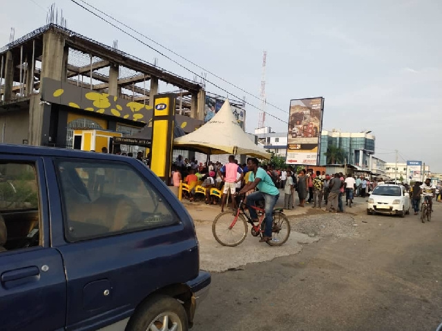 Crowds at an MTN office