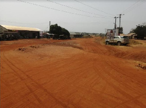 The residents have called on the new MCE to focus on fixing their roads