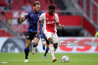 Mohammed Kudus glides past his opponent