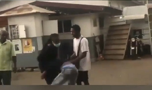 The furious lady accosted her estranged boyfriend at the UG campus